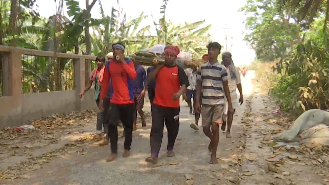 Malda: মরে শান্তি নেই! তোলা দিতে হচ্ছে শ্মশানেও, সামনে এল ভয়ঙ্কর অভিযোগ