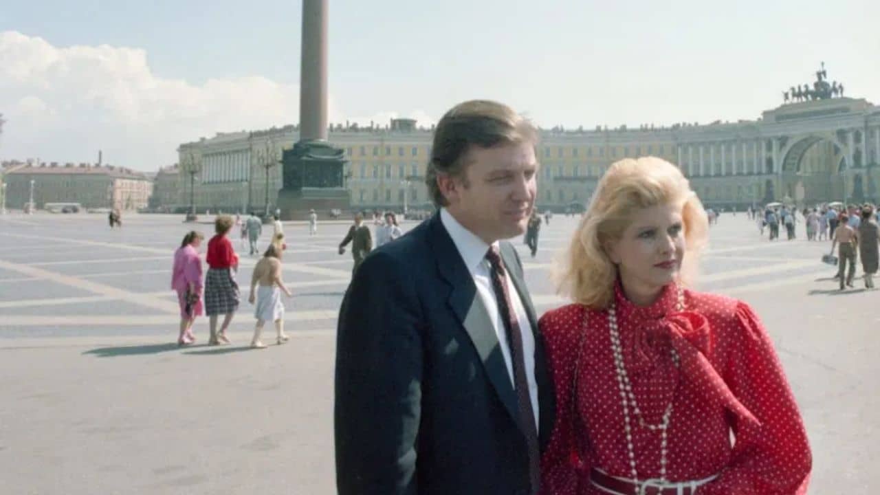 Donald Trump: ডোনাল্ড ট্রাম্প কি আসলে ভেকধারী রুশ গুপ্তচর?