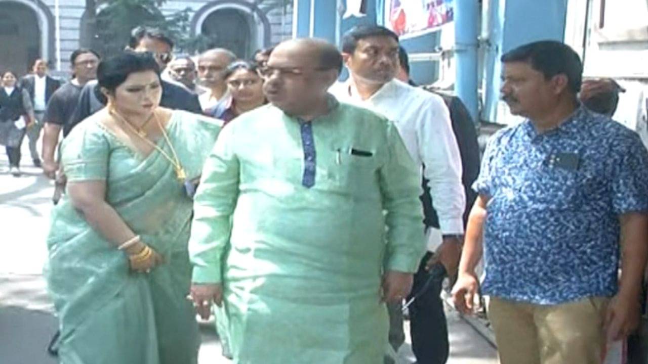 Sovan Chatterjee: আকাশ কবে পরিষ্কার হবে..., তারা দেখার অপেক্ষা করছেন শোভন চট্টোপাধ্যায়!