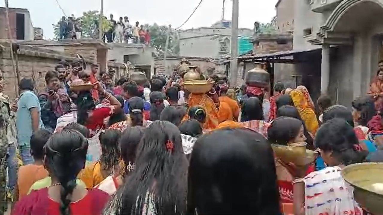 Nadia: সাত পুরুষ পর সিডিউল কাস্ট গ্রামবাসীরা পা রাখলেন শিব মন্দিরে, হাইকোর্টের নির্দেশে ভাঙল রীতি