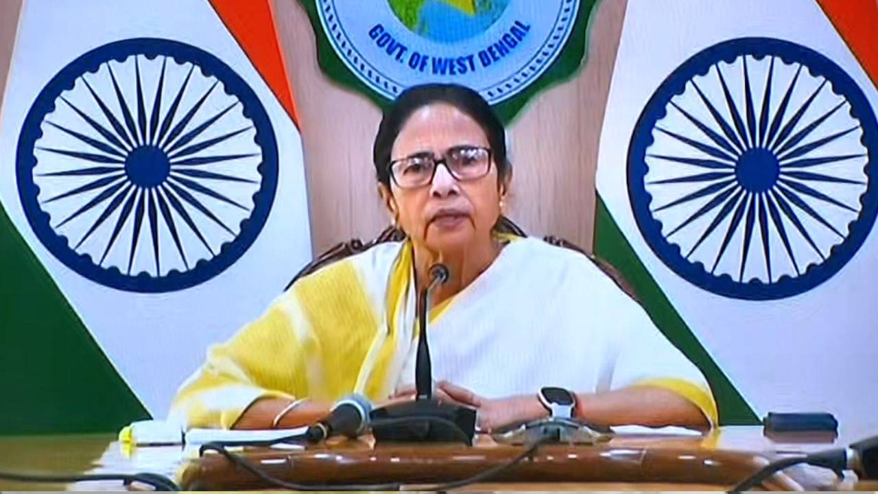 Mamata Banerjee: লন্ডন যাচ্ছেন, কে কোন দায়িত্ব সামলাবেন, প্রশাসন-মন্ত্রীদের নিয়ে টাস্ক ফোর্স গড়ে দিলেন মমতা