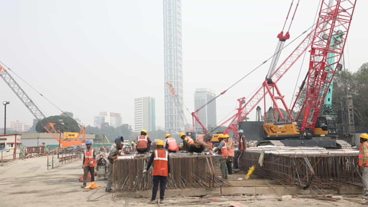 Metro Project: মাঝপথেই বন্ধ হয়ে যাবে নোয়াপাড়া-বারাসত মেট্রো প্রকল্প? Metro Project: মাঝপথেই বন্ধ হয়ে যাবে নোয়াপাড়া-বারাসত মেট্রো প্রকল্প?