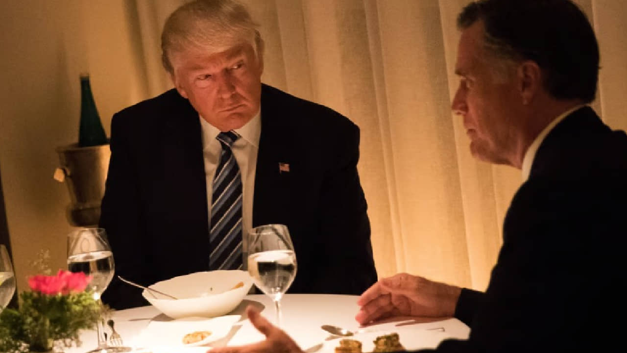 Donald Trump: ট্রাম্পের সঙ্গে একান্তে ডিনার করতে চান? মাত্র এই টাকা খরচ করলেই হবে...