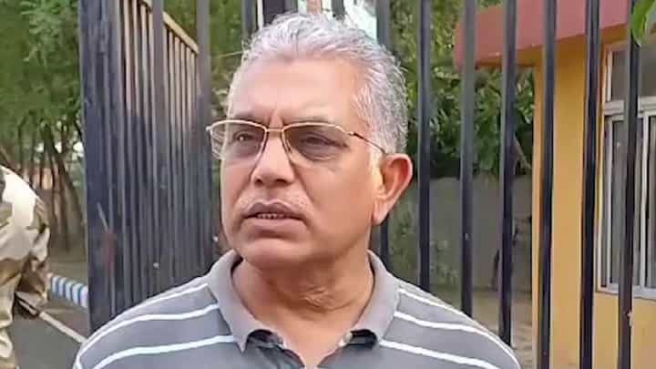 Dilip Ghosh: কমিউনিস্টরা বাঙালি হওয়ার চেষ্টা করছে: দিলীপ ঘোষ Dilip Ghosh: কমিউনিস্টরা বাঙালি হওয়ার চেষ্টা করছে: দিলীপ ঘোষ