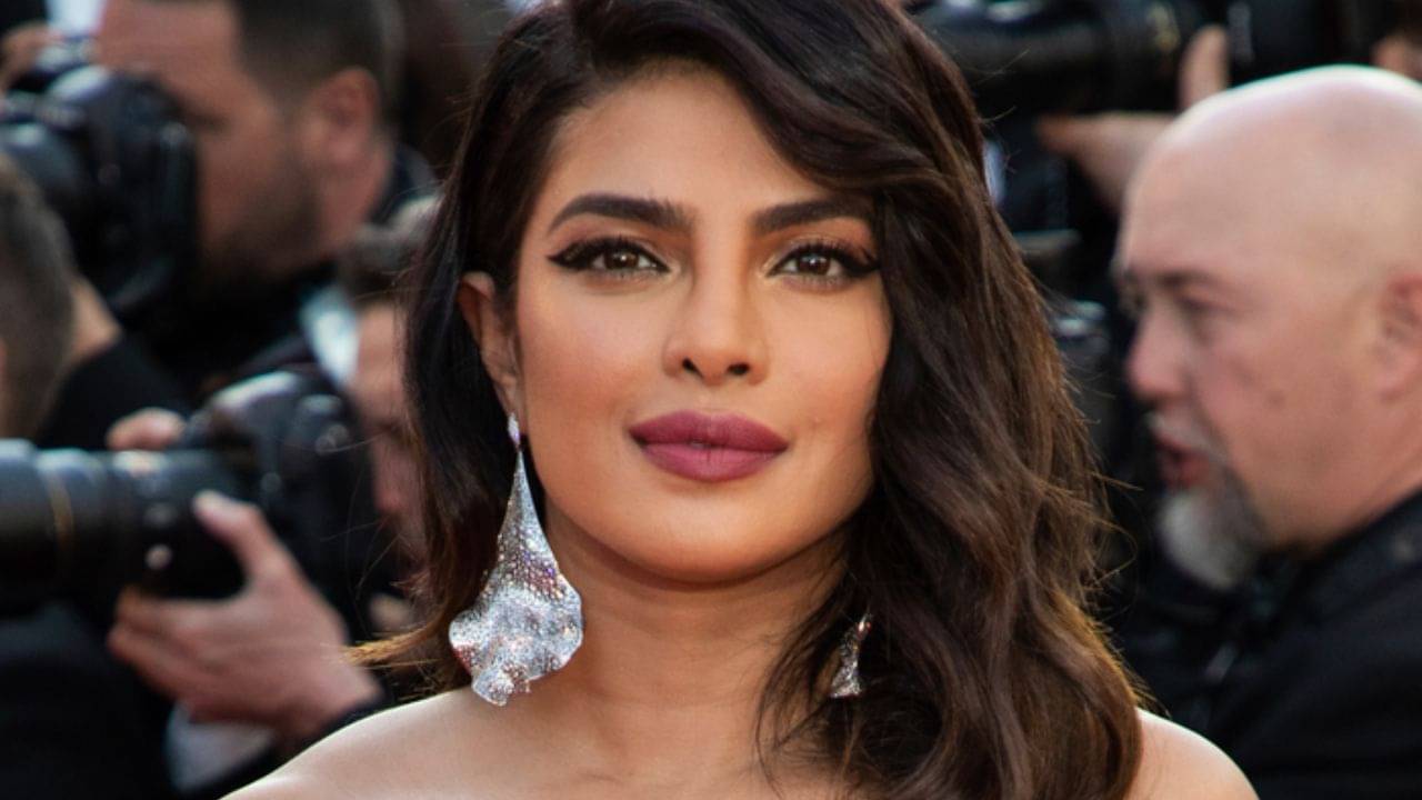 মুম্বইয়ের সব সম্পত্তি বিক্রি করলেন প্রিয়াঙ্কা চোপড়া! জানেন ব্যাঙ্কে কত টাকা ঢুকল?