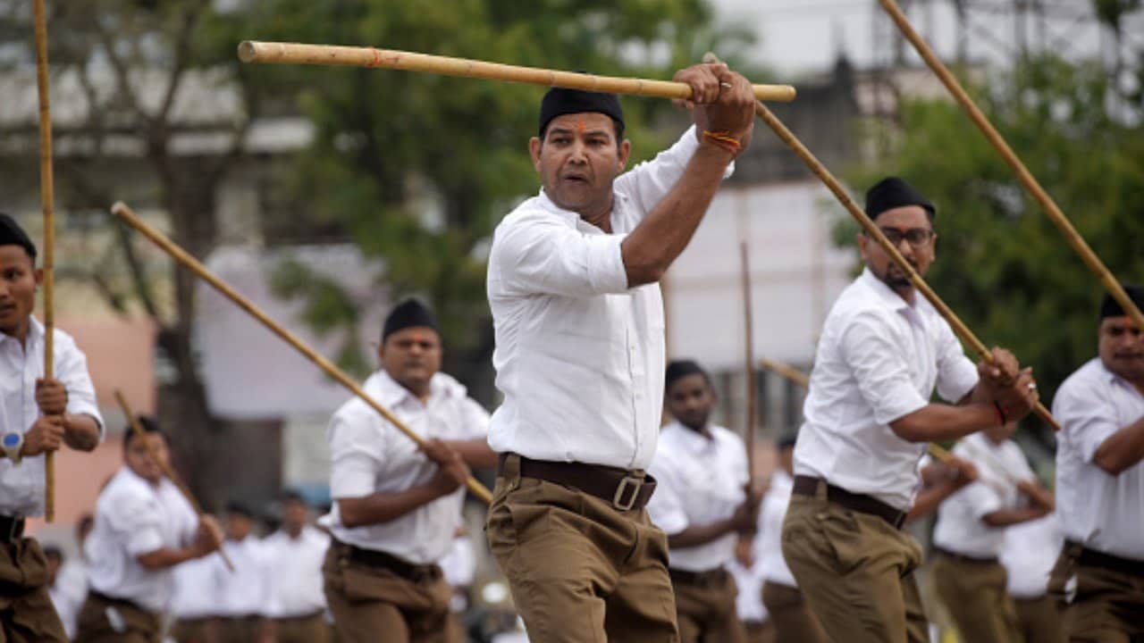 RSS: বাংলার গ্রামে গ্রামে হিন্দু সম্মেলনের ডাক RSS-র, এখন থেকেই ঠিক হচ্ছে দুর্গাপুজোর রণকৌশল
