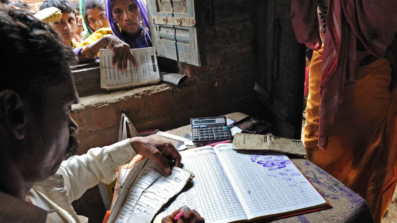 Ration Card Cancel: দোলের আগেই বড় ফাঁড়া! এই কাজটা না করায় বাতিল হচ্ছে ৩ লক্ষ রেশন কার্ড Ration Card Cancel: দোলের আগেই বড় ফাঁড়া! এই কাজটা না করায় বাতিল হচ্ছে ৩ লক্ষ রেশন কার্ড