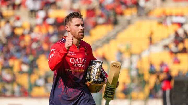 Phil Salt, IPL 2025, KKR vs RCB: চেনা শহরেই যেন অচেনা এক ওপেনার ফিল সল্ট Phil Salt, IPL 2025, KKR vs RCB: চেনা শহরেই যেন অচেনা এক ওপেনার ফিল সল্ট