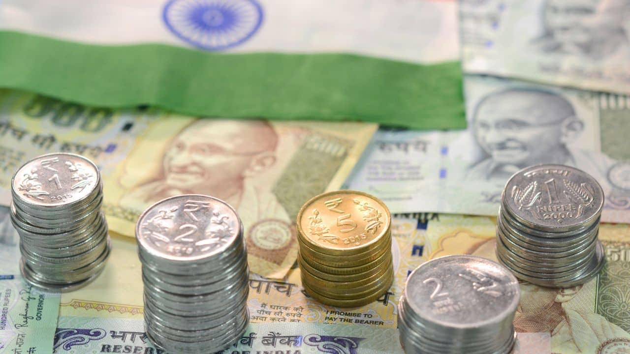 Mutual Fund: এখনও মিউচুয়াল ফান্ডে বিনিয়োগ করছেন? এদিকে বড় সংকেত দিয়ে মুখ ফেরাচ্ছে একাংশ