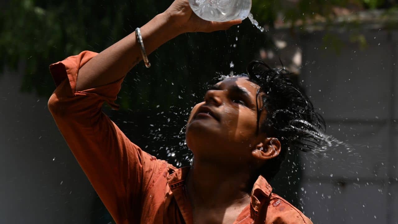 Weather Update Today: মধ্য মার্চেই হাঁসফাঁস অবস্থা! আগামী সপ্তাহেই খেলা ঘোরাবে গরম