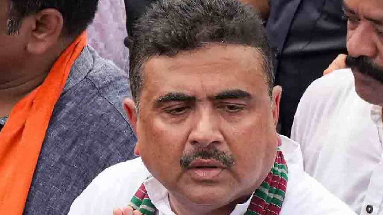 Suvendu Adhikari: 'যাদবপুর থেকে ওদের চুলের মুঠি ধরে টেনে পাকিস্তানের ড্রোনে বেঁধে ফেলে দিয়ে আসব', নাম না করে বামেদের নিশানা শুভেন্দুর Suvendu Adhikari: 'যাদবপুর থেকে ওদের চুলের মুঠি ধরে টেনে পাকিস্তানের ড্রোনে বেঁধে ফেলে দিয়ে আসব', নাম না করে বামেদের নিশানা শুভেন্দুর