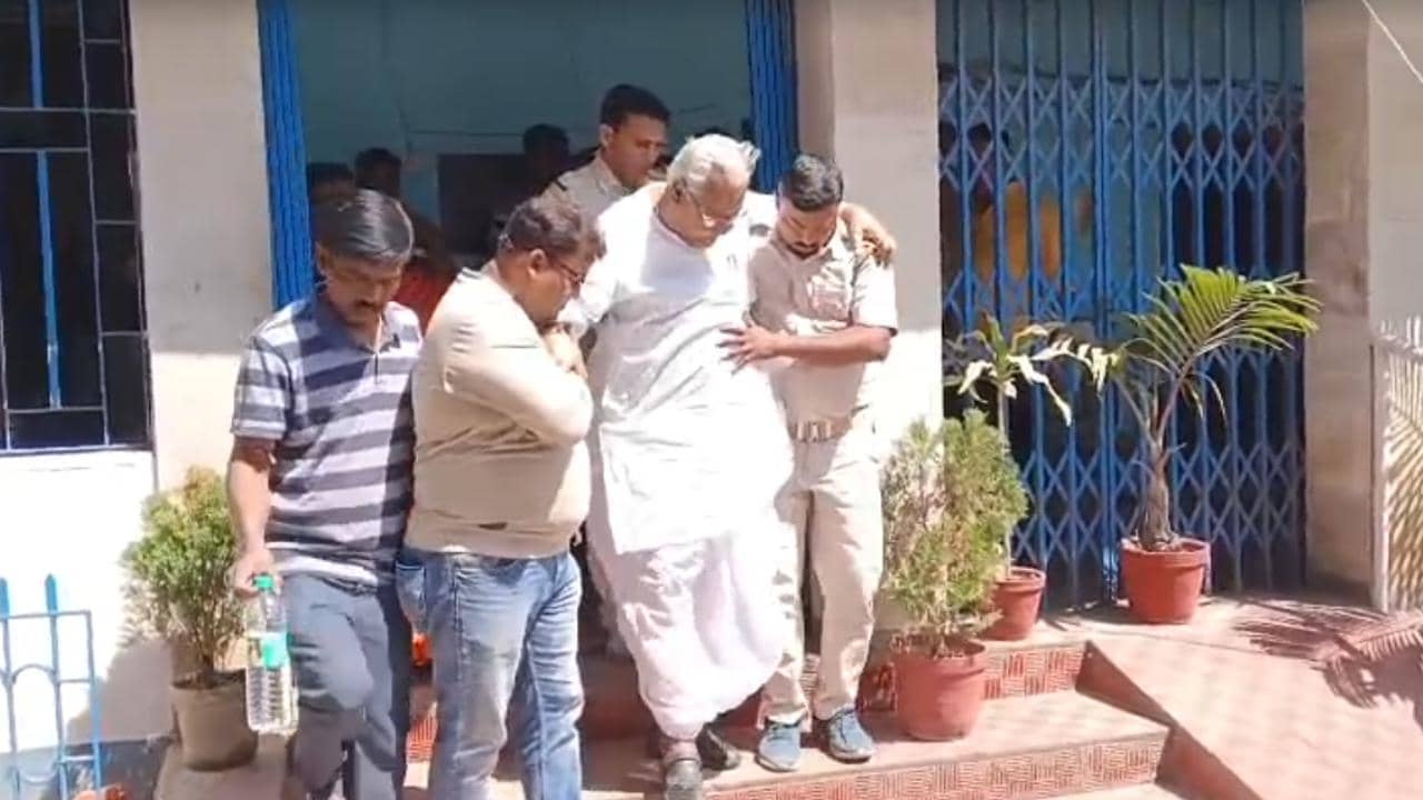 TMC Leader: কোটি কোটি টাকা প্রতারণার অভিযোগ, পুলিশের জালে কৃষ্ণনগরের দাপুটে তৃণমূল নেতা