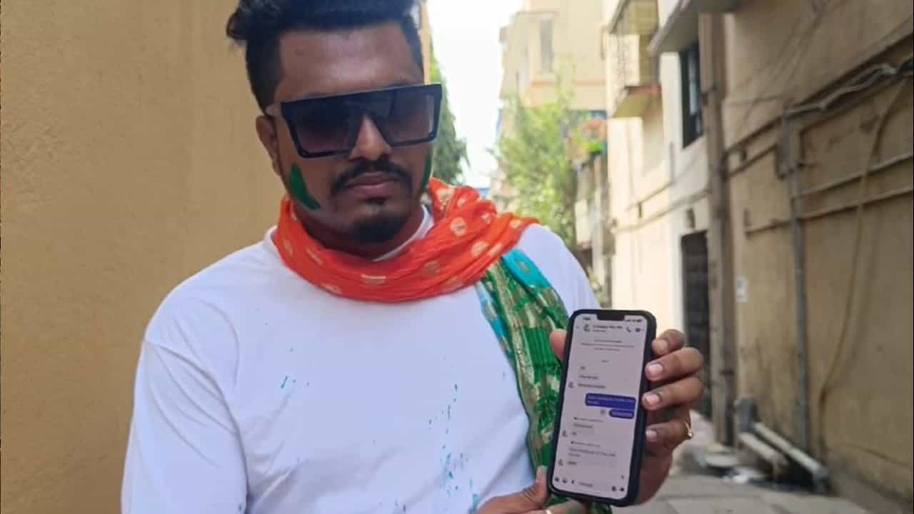 TMC MLA: তৃণমূল বিধায়কের নামে ফেসবুকে অ্যাকাউন্ট খুলে টাকা তোলার চেষ্টা, লালবাজারে অভিযোগ দায়ের TMC MLA: তৃণমূল বিধায়কের নামে ফেসবুকে অ্যাকাউন্ট খুলে টাকা তোলার চেষ্টা, লালবাজারে অভিযোগ দায়ের