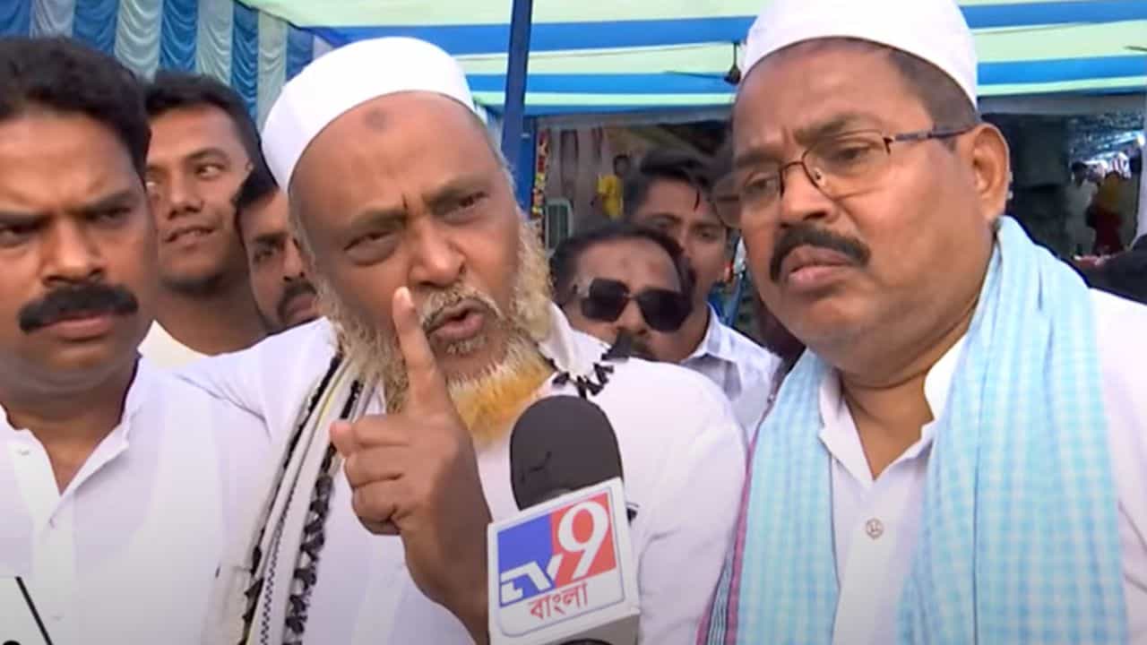 Taha Siddique: 'কে কী চেয়ারে বসবে, সেটা তো আমরা ঠিক করে দেব, আসল...', সব বলে দিলেন ত্বহা সিদ্দিকী Taha Siddique: 'কে কী চেয়ারে বসবে, সেটা তো আমরা ঠিক করে দেব, আসল...', সব বলে দিলেন ত্বহা সিদ্দিকী