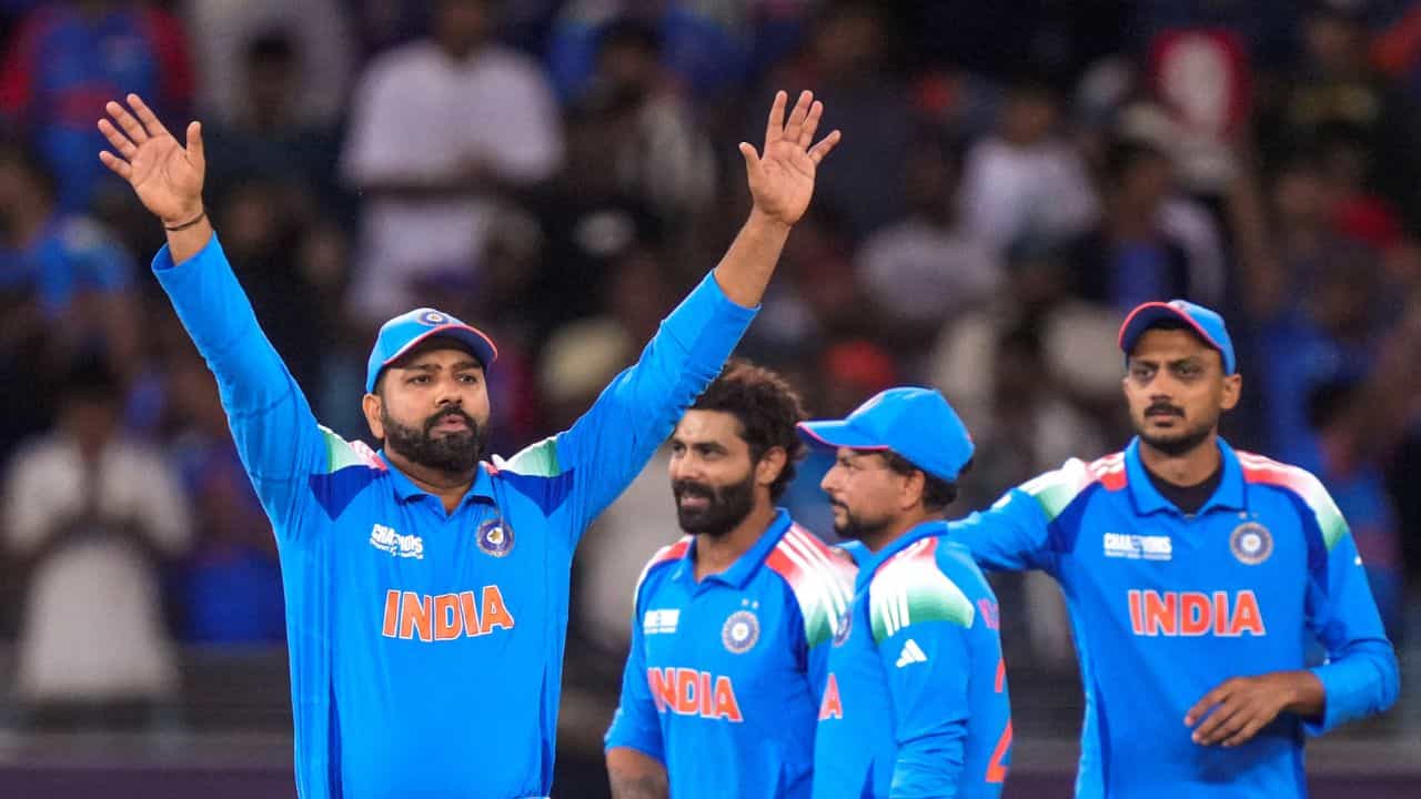 Rohit Sharma: জয়ের হ্যাটট্রিকেও রোহিত শর্মার মাথায় হাত! ক্যাপ্টেনের চিন্তা বাড়ল... Rohit Sharma: জয়ের হ্যাটট্রিকেও রোহিত শর্মার মাথায় হাত! ক্যাপ্টেনের চিন্তা বাড়ল...