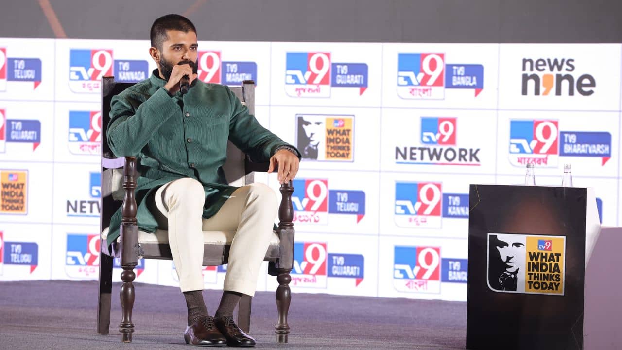 Vijay Devarakonda at WITT2025: দক্ষিণী সিনেমার সঙ্গে লড়তে কি কৌশল বদলাচ্ছে বলিউড?