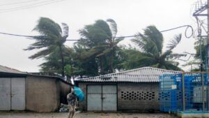 কালবৈশাখীর বিপদ সঙ্কেত! বাংলাজুড়ে সতর্কতা, আজ কোথায়-কোথায় বৃষ্টি?
