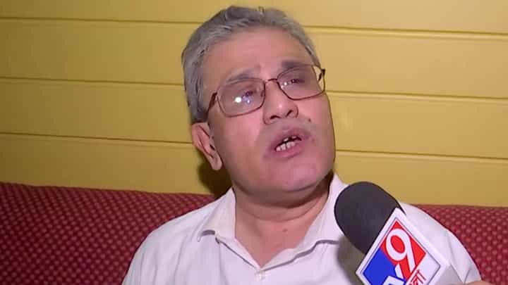 Jadavpur University: আমার কাছে রোগী আগে, দশদিনের 'বেডরেস্ট' ছাড়া কিছু ভাবতেই পারছেন না উপাচার্যের চিকিৎসক Jadavpur University: আমার কাছে রোগী আগে, দশদিনের 'বেডরেস্ট' ছাড়া কিছু ভাবতেই পারছেন না উপাচার্যের চিকিৎসক