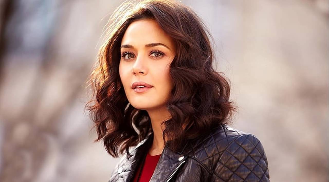 ৩৪ বছরে ৩৪ সন্তানের মা হন অবিবাহিত প্রীতি, কোন কষ্ট থেকে এই সিদ্ধান্ত?