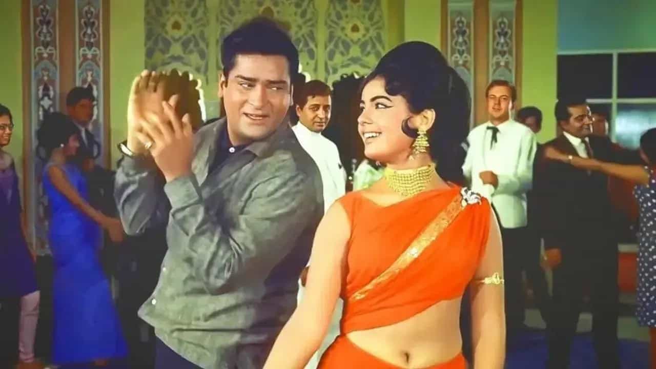 কাপুর পরিবারে পা রাখলেই সব শেষ, কোন ভয়ে বিয়ে ভেঙেছিলেন মুমতাজ? কাপুর পরিবারে পা রাখলেই সব শেষ, কোন ভয়ে বিয়ে ভেঙেছিলেন মুমতাজ?