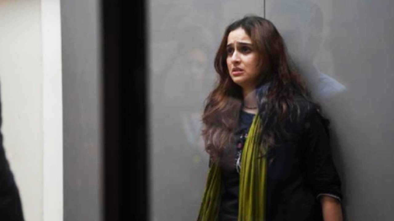 পাকিস্তানে ভারতীয় মেয়ের স্পর্ধা! মৃত্যুফাঁদ থেকে কীভাবে বেরিয়ে এসেছিলেন উজমা?