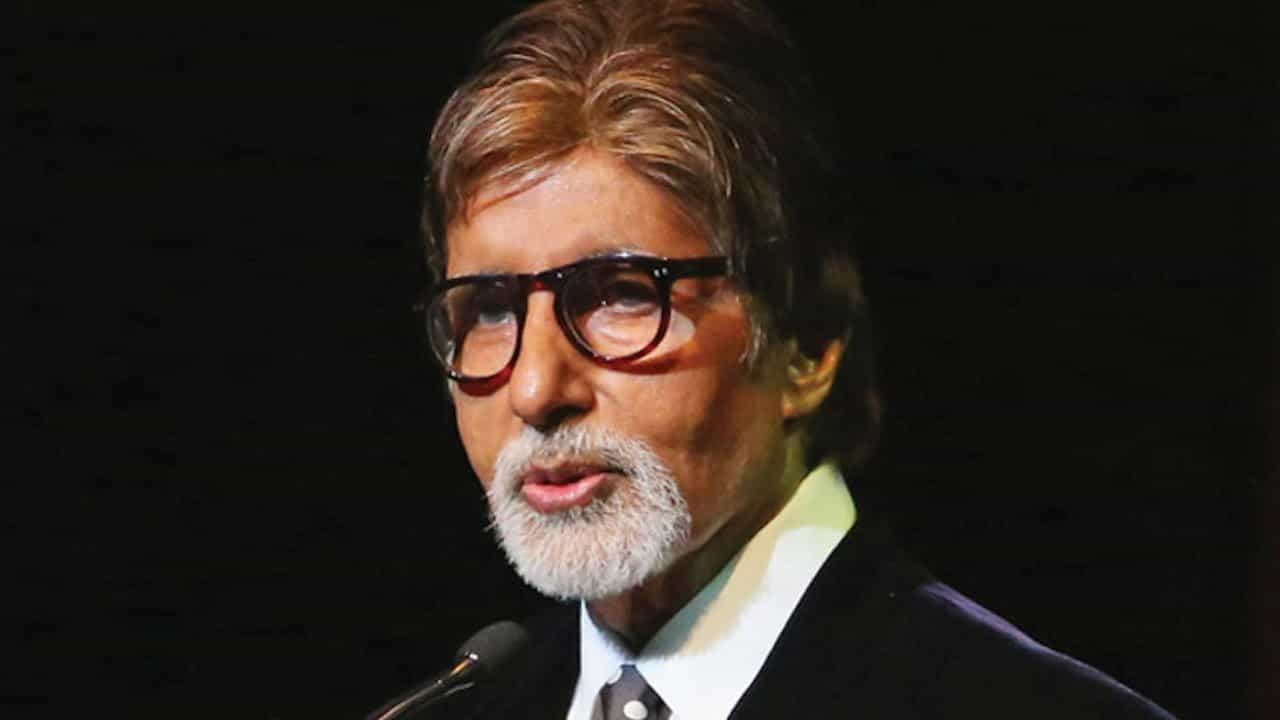 বাবা মায়ের চিঠি থেকে সন্তানদের পোস্টকার্ড, একপলকে সব হারিয়ে বসেন অমিতাভ বাবা মায়ের চিঠি থেকে সন্তানদের পোস্টকার্ড, একপলকে সব হারিয়ে বসেন অমিতাভ
