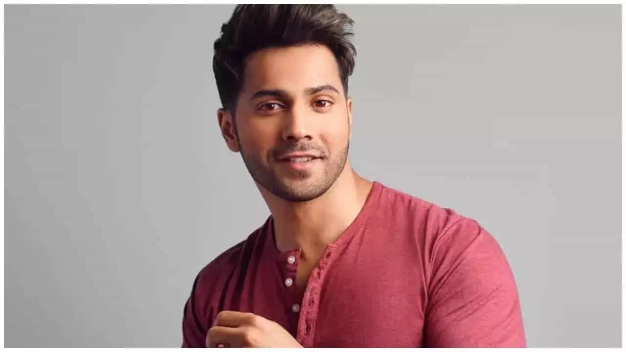 ঋষিকেশে গিয়ে জলে ঝাঁপ! এ কী কাণ্ড ঘটালেন বরুণ ধাওয়ান ঋষিকেশে গিয়ে জলে ঝাঁপ! এ কী কাণ্ড ঘটালেন বরুণ ধাওয়ান