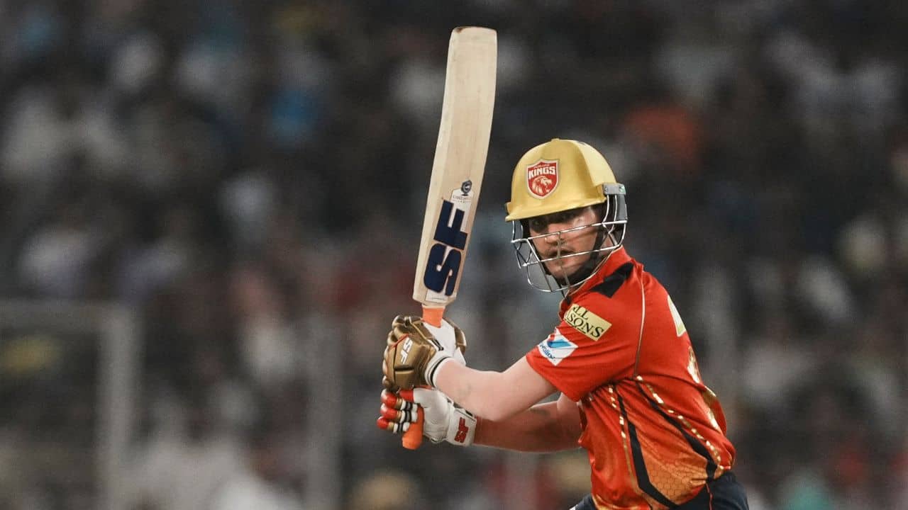 IPL 2025, PBKS: শুরুতেই ধামাকা, পঞ্জাব-প্রীতি-পন্টিংয়ের প্রিয় হয়ে উঠছেন প্রিয়াংশ!