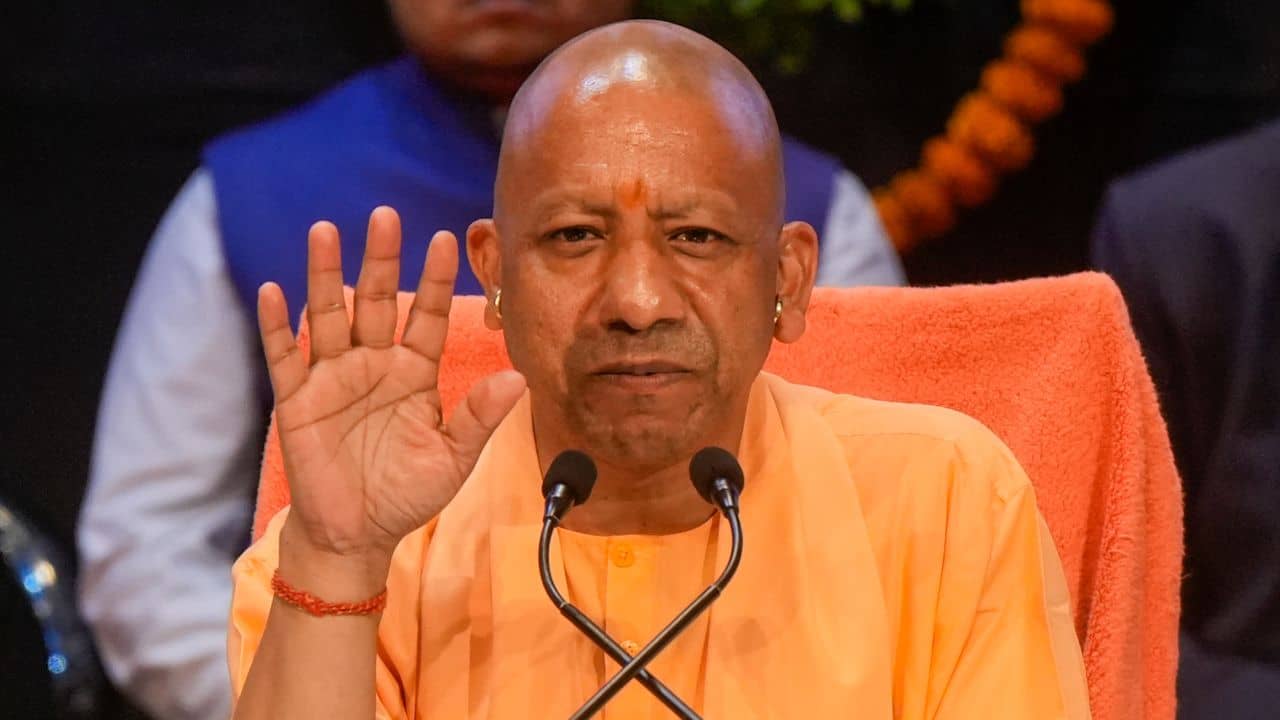Yogi Adityanath: হিন্দুরা মুসলিম পরিবারের মাঝে সুরক্ষিত নয়: যোগী আদিত্যনাথ
