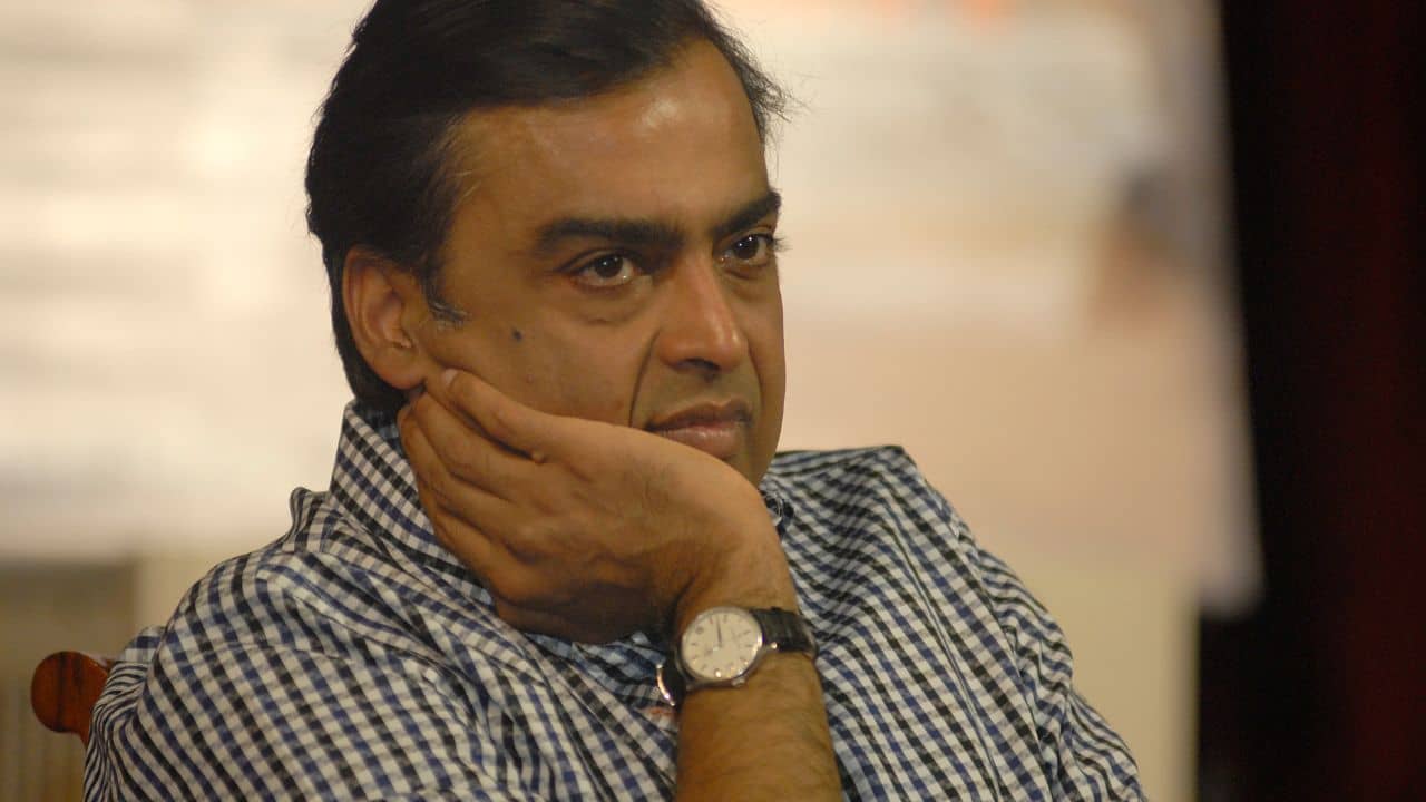 Reliance Industries Share: প্রথমে জরিমানা! তারপরই ধুয়ে-মুছে গেল ৫৬ হাজার কোটি টাকা! সোমে বড় ফাঁপরে অম্বানি