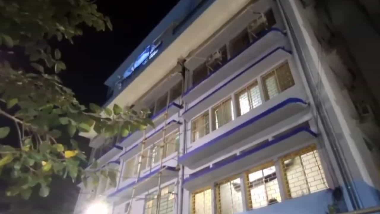 Bardhaman medical college: প্রবল জ্বর সঙ্গে খিঁচুনি, 'ইঞ্জেকশন দিতেই' বর্ধমান মেডিক্যাল কলেজে অসুস্থ একের পর এক প্রসূতি Bardhaman medical college: প্রবল জ্বর সঙ্গে খিঁচুনি, 'ইঞ্জেকশন দিতেই' বর্ধমান মেডিক্যাল কলেজে অসুস্থ একের পর এক প্রসূতি