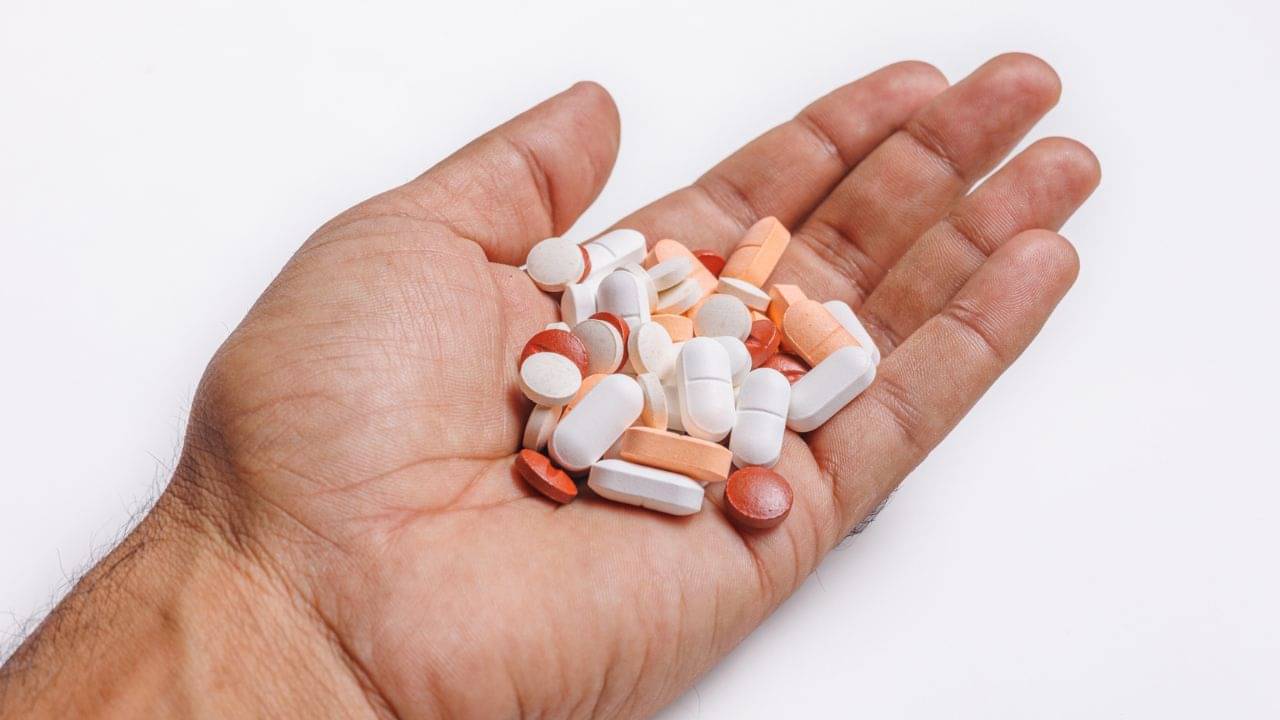 Diabetes Medicine Price: এবার লজেন্সের দরে মিলবে সুগারের ওষুধ! কবে থেকে কমছে দাম, জানেন কি?