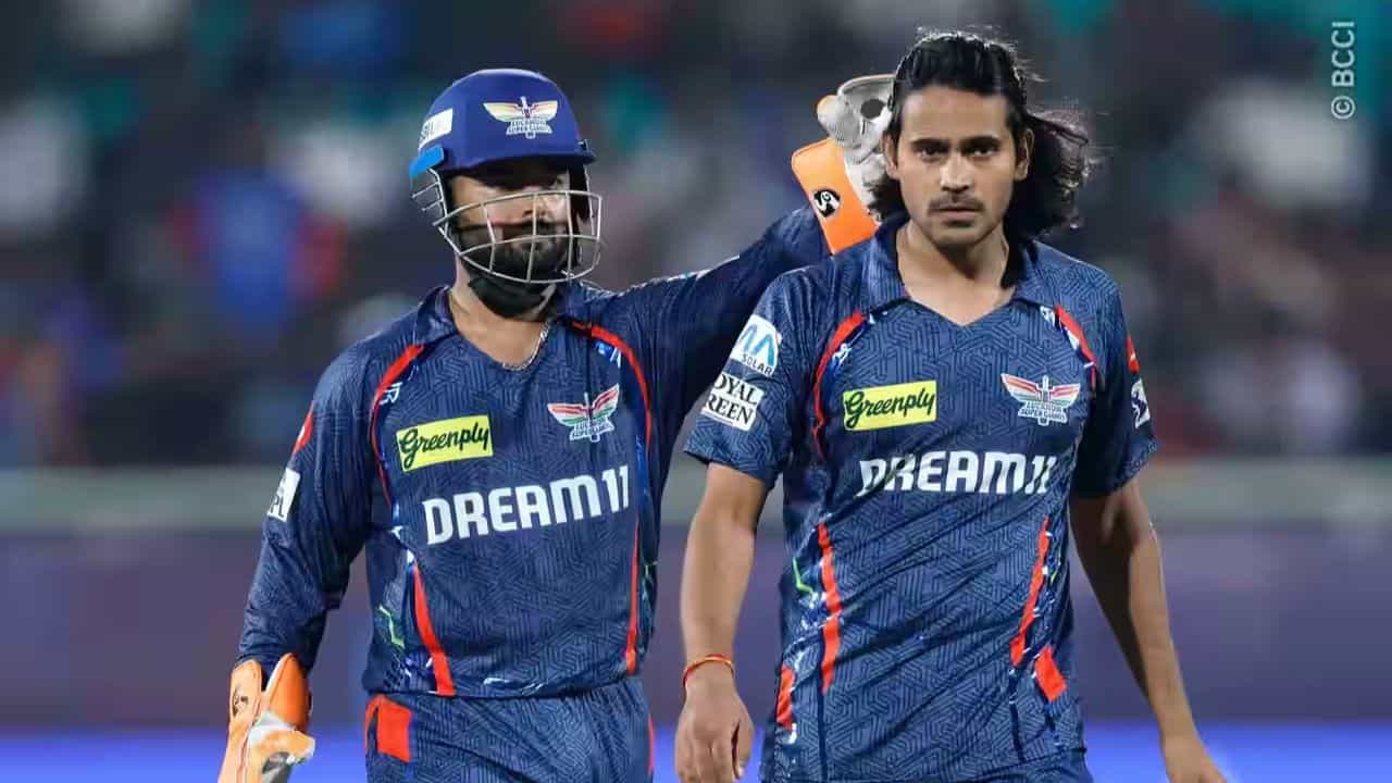 Digvesh Singh: লখনউয়ে দিল্লির তড়কা! আইপিএলের নয়া ম্যাজিক স্পিনার দিগ্বেশকে চেনেন? Digvesh Singh: লখনউয়ে দিল্লির তড়কা! আইপিএলের নয়া ম্যাজিক স্পিনার দিগ্বেশকে চেনেন?