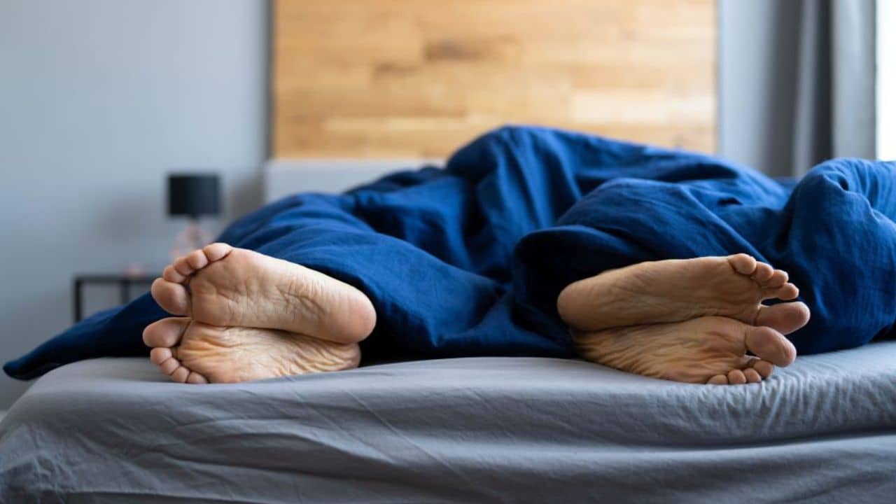 High Court: স্ত্রীয়ের সঙ্গে ঘনিষ্ঠ মুহূর্তের ভিডিয়ো ফেসবুকে পোস্ট, আদালত বলল, বিয়ে করে মাথা কিনে নেননি