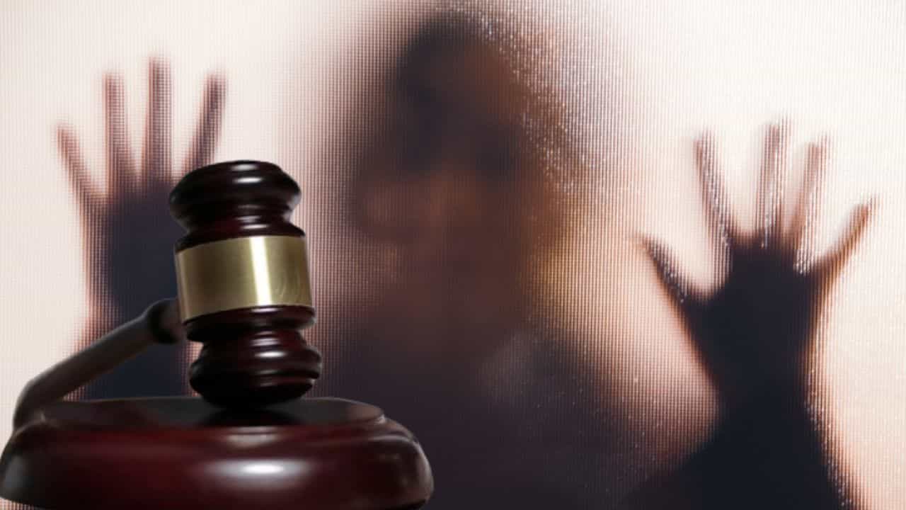 Madhya Pradesh High Court: 'ধর্ষণে প্ররোচনার দায়ে মহিলারাও অভিযুক্ত হতে পারেন', বড় পর্যবেক্ষণ আদালতের Madhya Pradesh High Court: 'ধর্ষণে প্ররোচনার দায়ে মহিলারাও অভিযুক্ত হতে পারেন', বড় পর্যবেক্ষণ আদালতের
