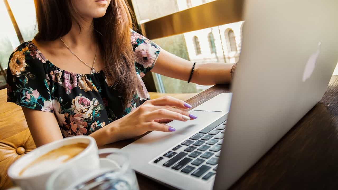 Job Opportunities for Women: মেয়েদের জন্য চাকরির দরজা খুলেছে ২০২৫-এ, কোন কোন ক্ষেত্রে মিলছে বেশি সুযোগ, জেনে রাখুন Job Opportunities for Women: মেয়েদের জন্য চাকরির দরজা খুলেছে ২০২৫-এ, কোন কোন ক্ষেত্রে মিলছে বেশি সুযোগ, জেনে রাখুন