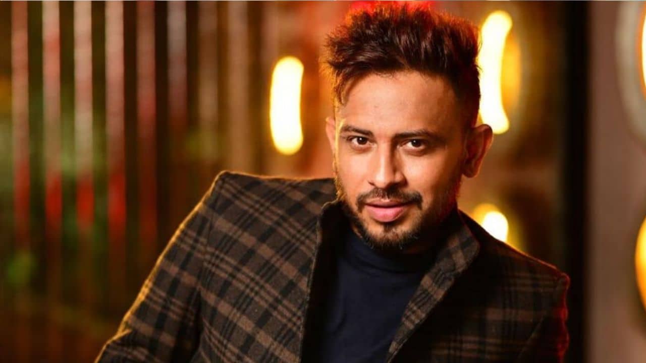 রাত দুটোয় কেন নায়িকারা ফোন করেন অনিন্দ্যকে? খোলসা করলেন অভিনেতা