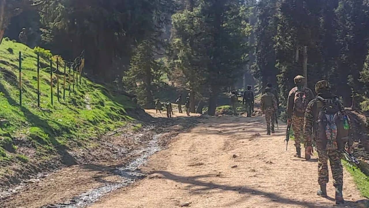 Pahalgam Attack: সেনার চোখে ধূলো দিতে জঙ্গিরা ব্যবহার করেছিল বিশেষ অ্যাপ! কীভাবে কাজ করে সেই অ্যাপ?