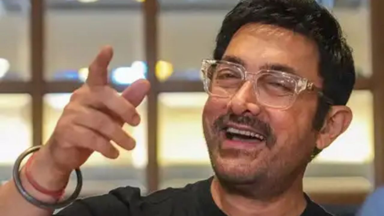 আমিরের তৃতীয় বিয়ের প্রস্তুতি শুরু, পুরনো বাড়ি ছেড়ে কিনলেন নতুন বাংলো, দাম জানেন? আমিরের তৃতীয় বিয়ের প্রস্তুতি শুরু, পুরনো বাড়ি ছেড়ে কিনলেন নতুন বাংলো, দাম জানেন?