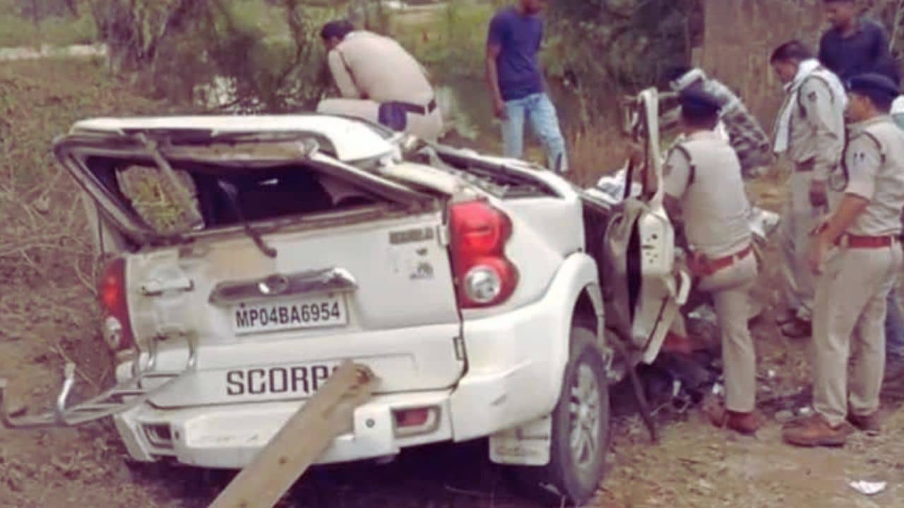 Bizarre: মন্দিরে গিয়েছিল বলি দিতে, দুর্ঘটনায় মৃত্যু হল ৬ যুবকেরই, অক্ষত রইল শুধু বলির পাঁঠা