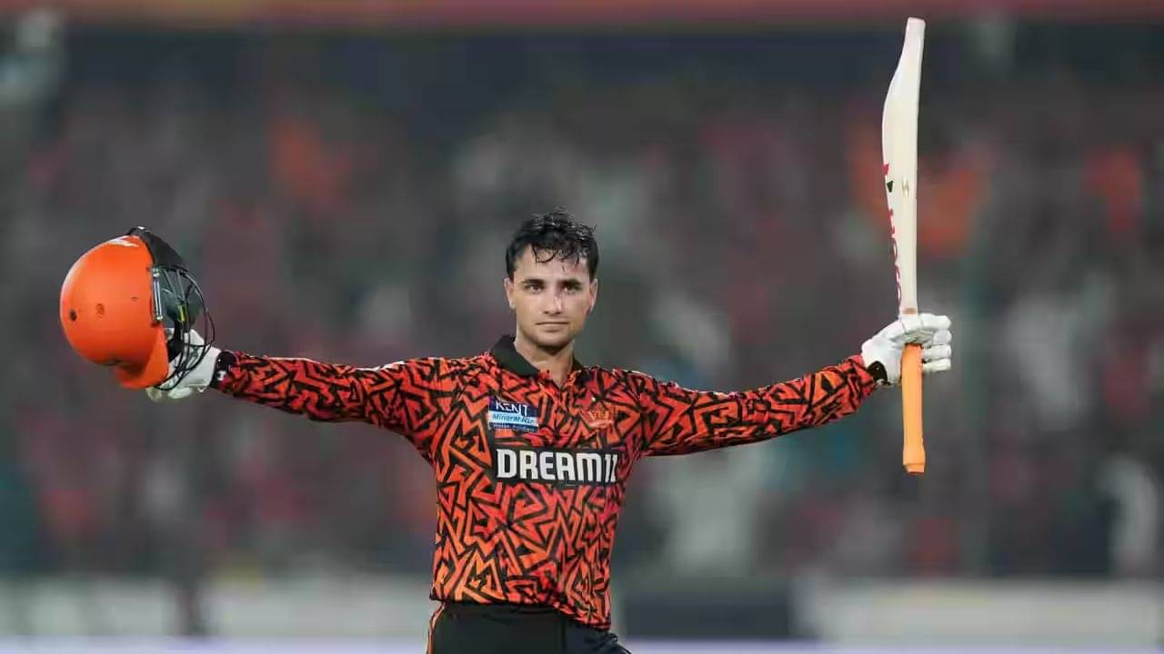 Abhishek Sharma: ৪ দিন ধুম জ্বর, মহাকাব্যিক ইনিংসের পর চিরকুট-রহস্য ফাঁস করলেন অভিষেক শর্মা