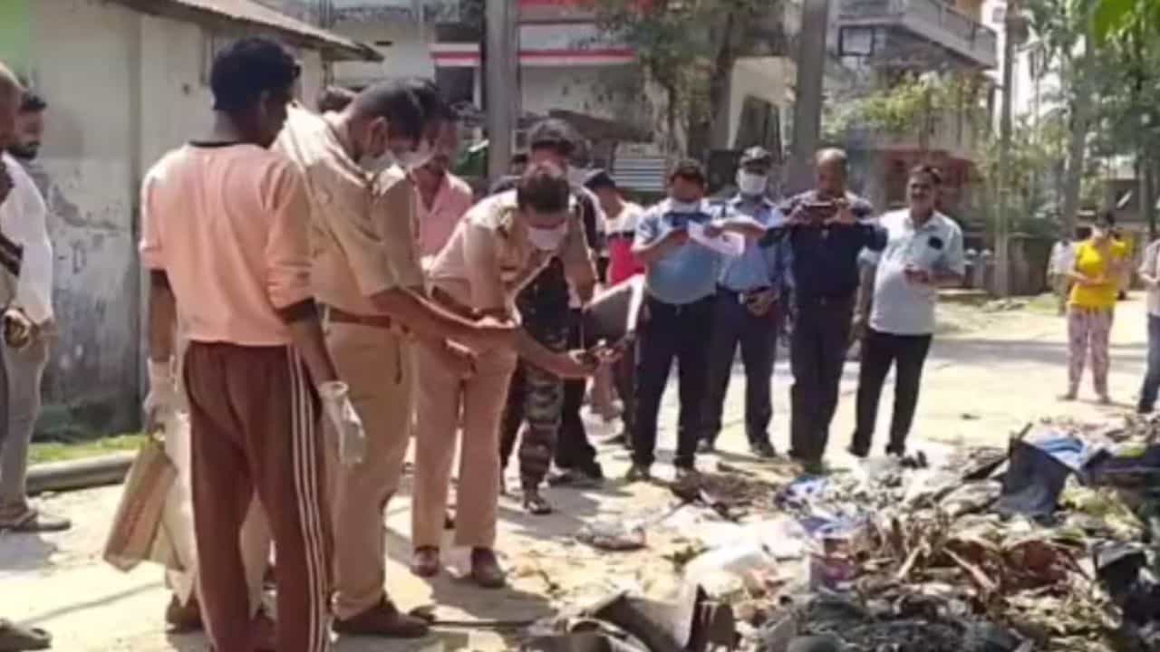 Alipurduar: প্যাকেটে ভরে ফেলে রাখা হয়েছিল শিশুকে, হাত-পা খুবলে খেল কুকুর