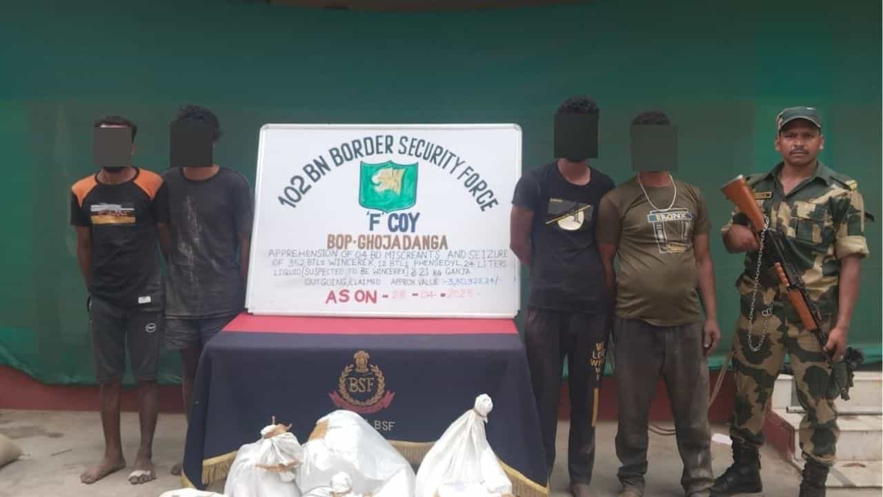 BSF Jawan: ভারতে ঢুকে পড়েছিল চুপি-চুপি, একা BSF-ই 'ঠেলা' বুঝিয়ে দিল BSF Jawan: ভারতে ঢুকে পড়েছিল চুপি-চুপি, একা BSF-ই 'ঠেলা' বুঝিয়ে দিল