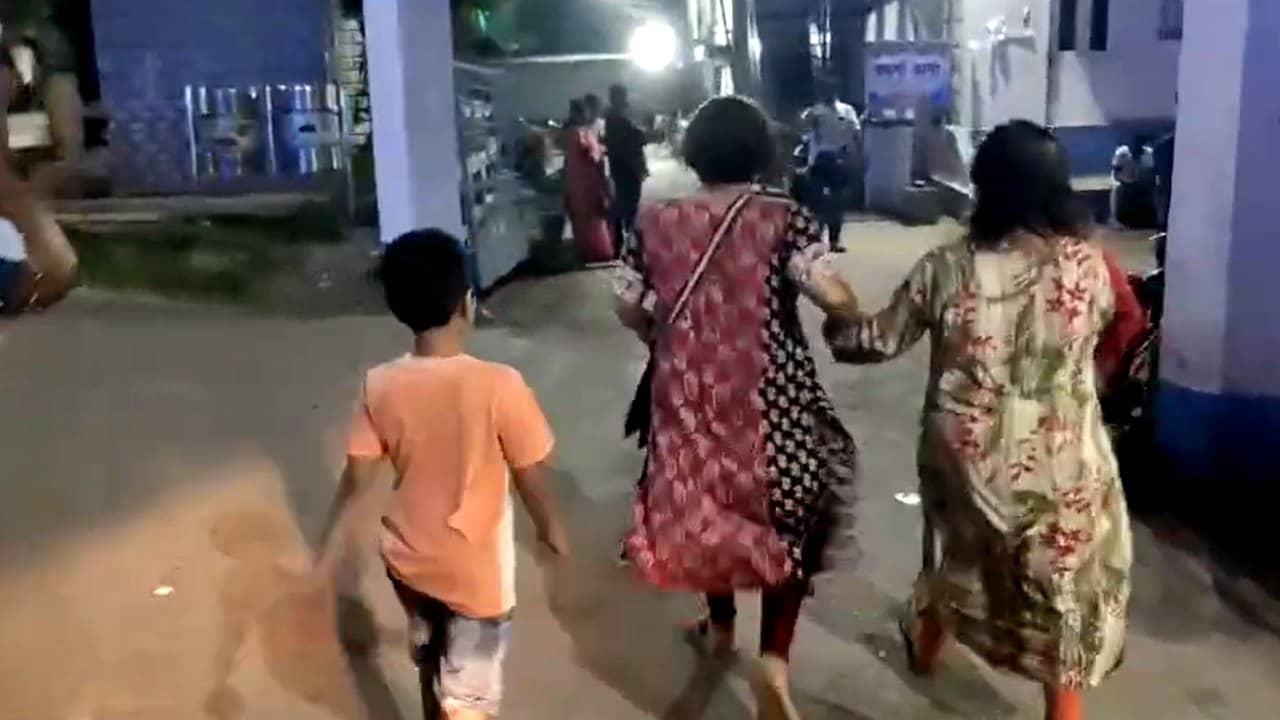 Bangaon: বনগাঁয় মূক-বধির তরুণীকে ধর্ষণের অভিযোগ, কাকা দেখে ফেলতেই পাকড়াও অভিযুক্ত