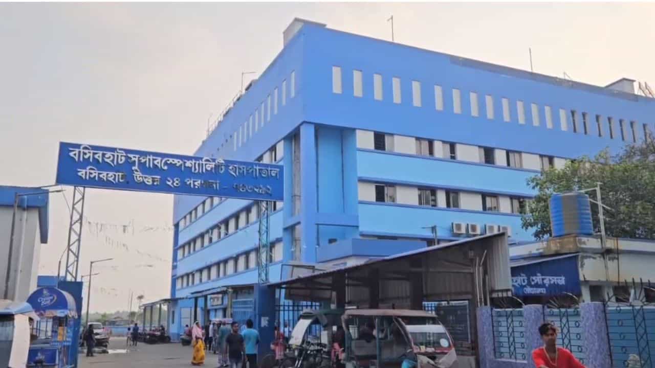 Basirhat: ১ মাস ধরে নিখোঁজ ক্লাস নাইনের মেয়ে, উদ্ধার হল নদীর চর থেকে, পরিবার বলছে ধর্ষণ Basirhat: ১ মাস ধরে নিখোঁজ ক্লাস নাইনের মেয়ে, উদ্ধার হল নদীর চর থেকে, পরিবার বলছে ধর্ষণ