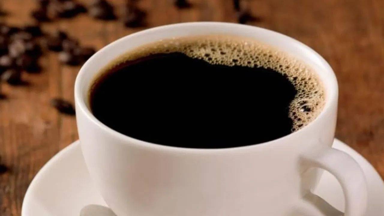 Black Coffee: ঘুম থেকে উঠেই কালো কফি না হলে দিন শুরু হয় না? শরীরে কী প্রভাব পড়ছে জানেন?