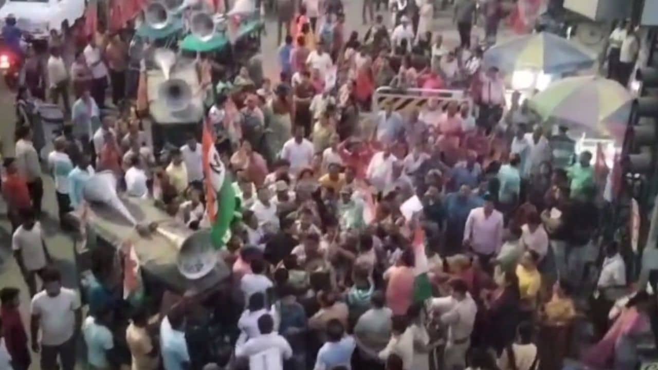 CPM vs TMC: মুখোমুখি TMC-CPM, বালুরঘাটে দুই দলের সভা ঘিরে উত্তেজনা চরমে