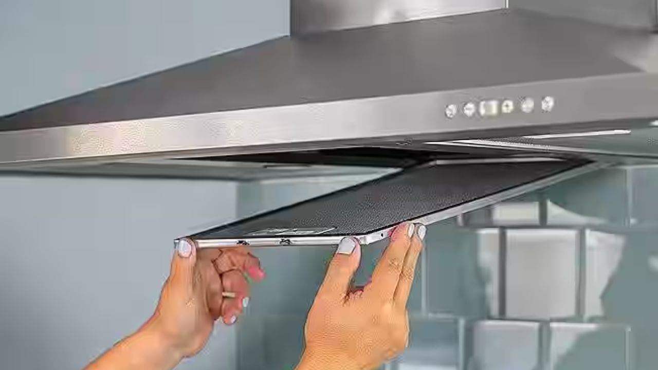 Kitchen Hacks: চিমনির তেল তুলতে গিয়ে নাজেহাল অবস্থা? চিন্তার কোনও কারণ নেই , রইল ৫ মিনিটে পরিষ্কারের হ্যাক Kitchen Hacks: চিমনির তেল তুলতে গিয়ে নাজেহাল অবস্থা? চিন্তার কোনও কারণ নেই , রইল ৫ মিনিটে পরিষ্কারের হ্যাক