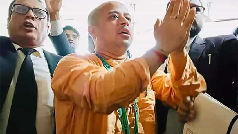 Chinmoy Krishna Das: চিন্ময় কৃষ্ণ জামিন পেতেই গা জ্বলছে ইউনূস সরকারের! তড়িঘড়ি ছুটল আদালতে, ফের কি নতুন কোনও বিপদ?
