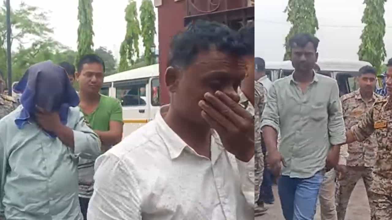 TMC: ১০ হাজার নিষিদ্ধ ইয়াবা ট্যাবলেট-সহ STF-র জালে তৃণমূলের ২ নেতা, শাসকদল বলছে... TMC: ১০ হাজার নিষিদ্ধ ইয়াবা ট্যাবলেট-সহ STF-র জালে তৃণমূলের ২ নেতা, শাসকদল বলছে...